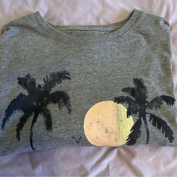 Goodfellow Women’s T-Shirt Size M - Picture 5 of 11